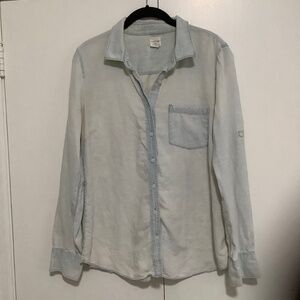 Women's The Perfect Shirt's Long Sleeve Button Up Shirt Size Medium